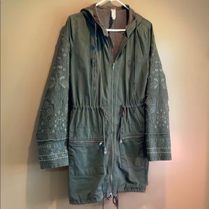 Green Utility Jacket w/ Embroidery Sleeve Detail